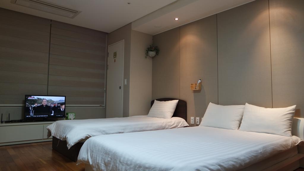 Hostel Coco Seoul Exterior photo